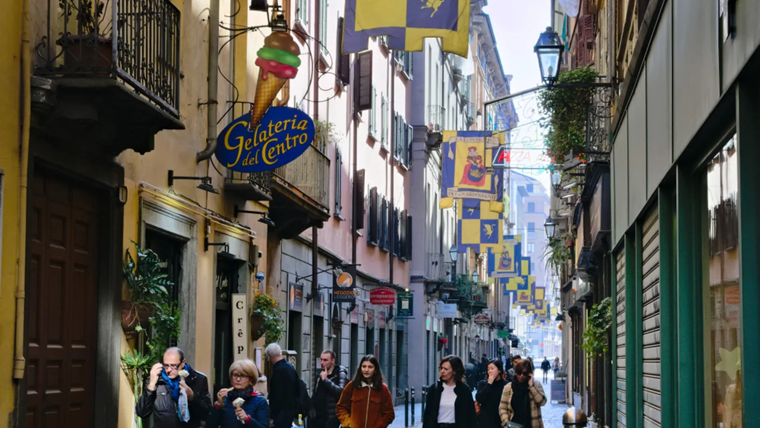 Turin: Friselle, historische Pizzas und Bio-Weine in einem Stilhaus — foto 2