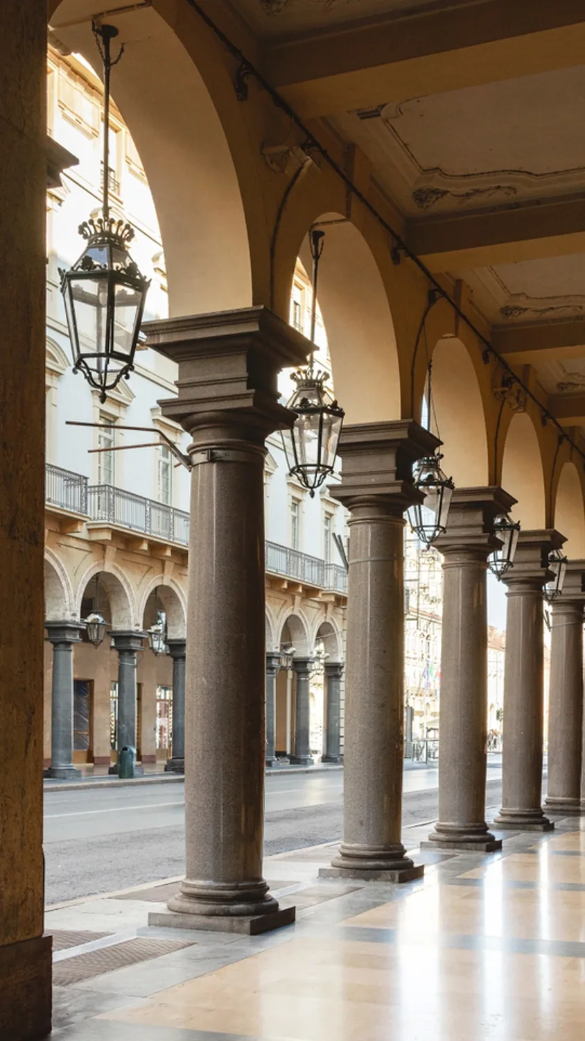 Turin zu Fuß: Geführte Tour zwischen Geschichte, Kunst und Aromen — foto 2